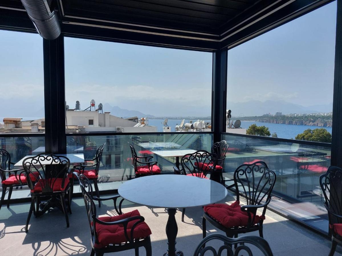 In The Middle Hotel Antalya Ngoại thất bức ảnh