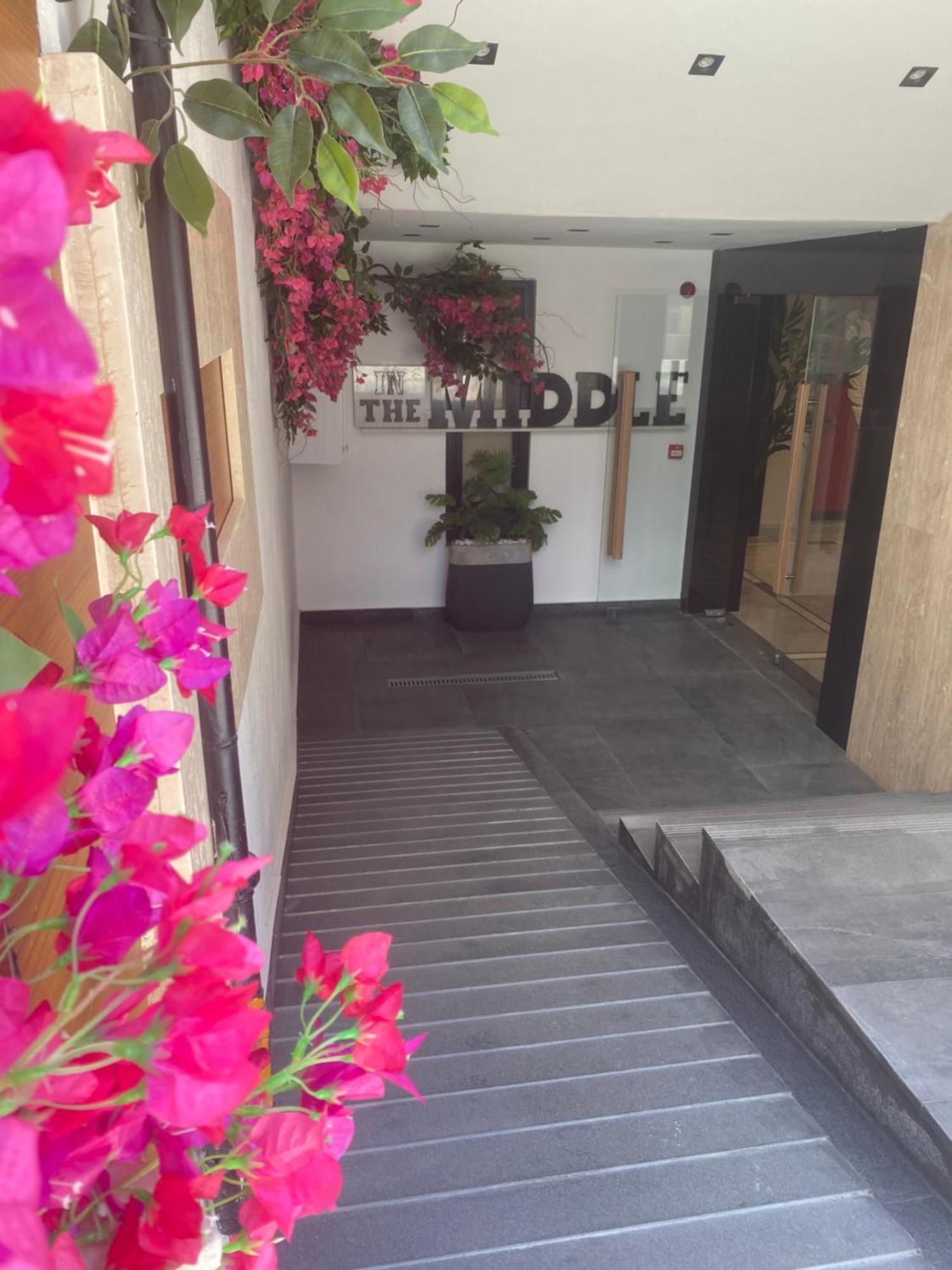 In The Middle Hotel Antalya Ngoại thất bức ảnh